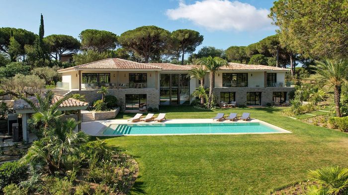 Villa B villa photo.